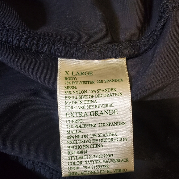 TANGERINE | Women's navy-blue capri athletic-wear leggings. - Picture 8 of 9